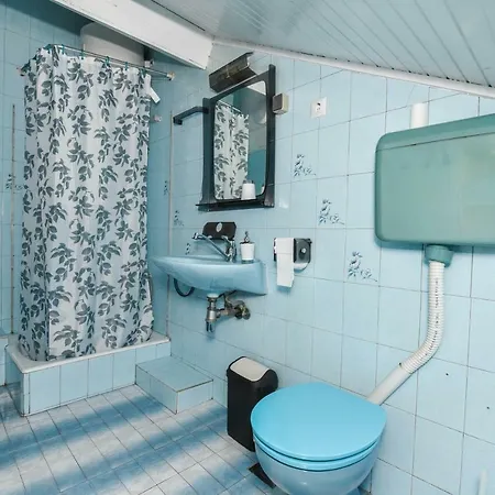 Daire Apartman Zaratina *
