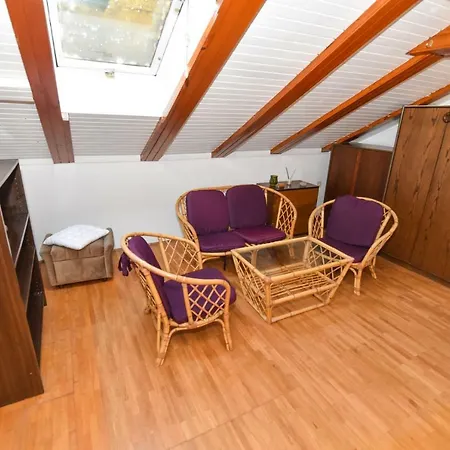 Apartman Zaratina Daire *