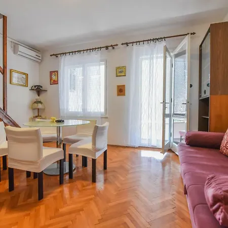 Apartman Zaratina Daire *